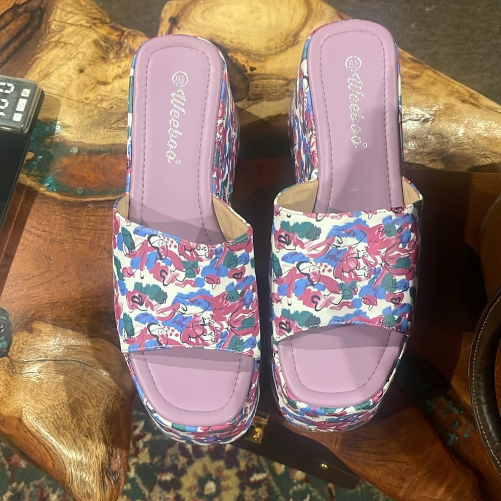 Weeboo floral sandals with thick heel
